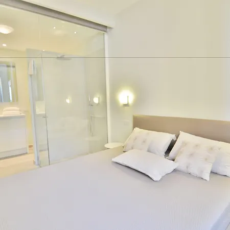 Aromi Piccolo Hotel