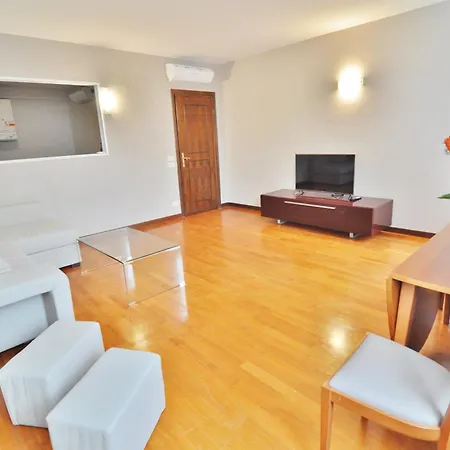 Aromi Piccolo Hotel