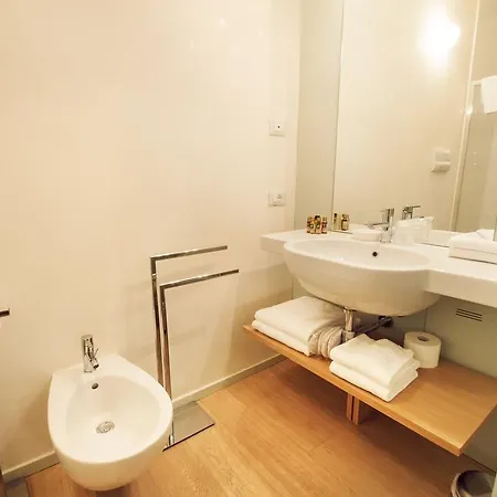 Aromi Piccolo Hotel Salò