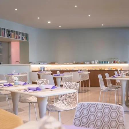 Hotel Aromi Piccolo 3*