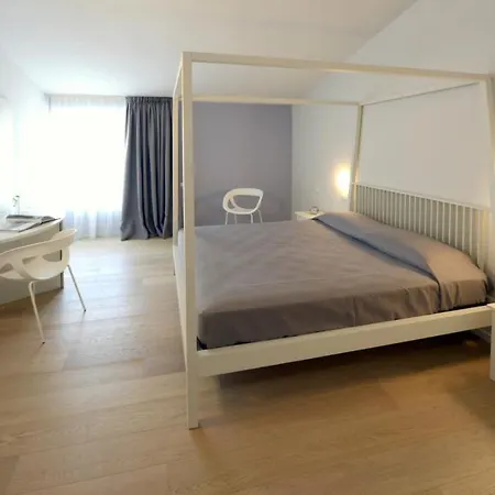 Hotel Aromi Piccolo 3*