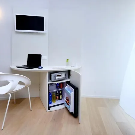 Aromi Piccolo 3* Salò