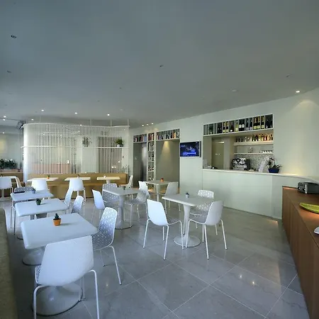 Aromi Piccolo 3* Salò