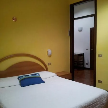 Aromi Piccolo Hotel 3*