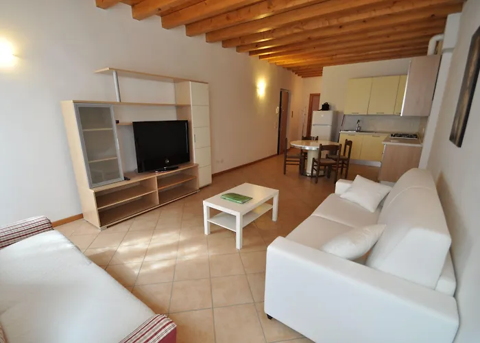 Szálloda Aromi Piccolo 3*