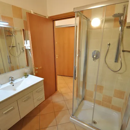 Aromi Piccolo Hotel 3*